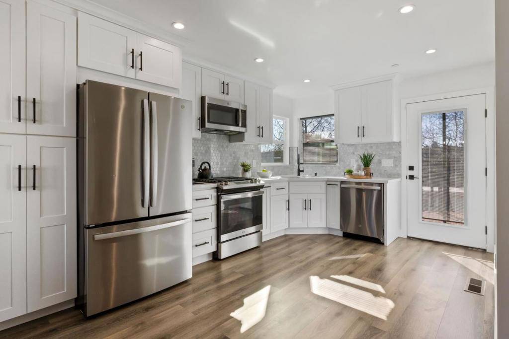 19087 Mayberry DR Castro Valley, CA 94546