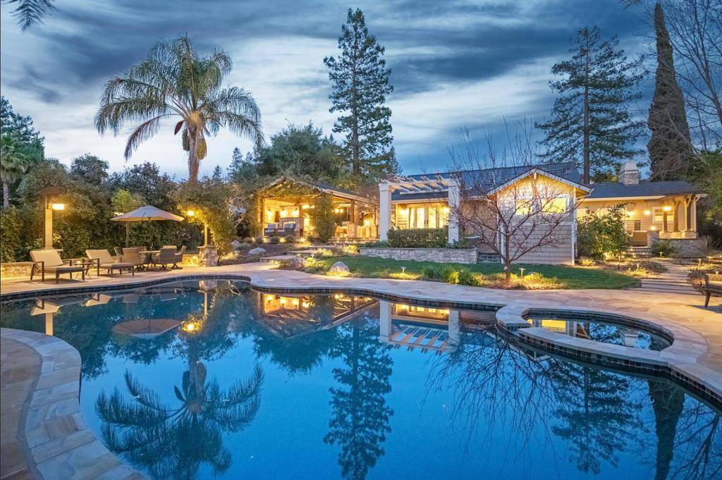 Los Gatos, CA 95032,16207 Short RD