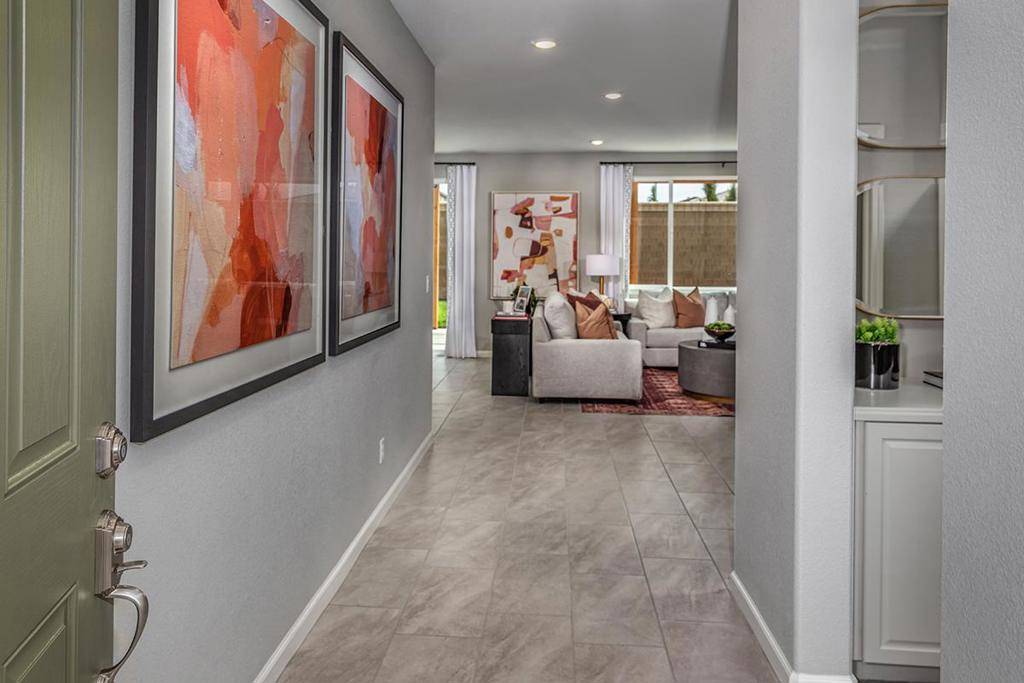 Hollister, CA 95023,1911 Amaryllis DR
