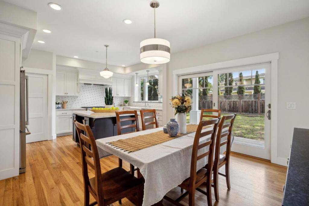 Cupertino, CA 95014,21150 Grenola DR