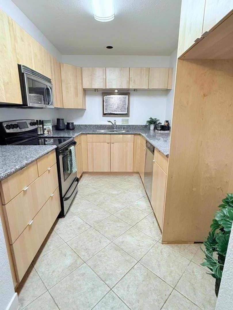 Mountain View, CA 94043,421 Sierra Vista AVE #9