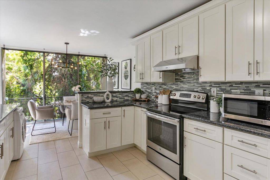 Palo Alto, CA 94306,455 Grant AVE #8