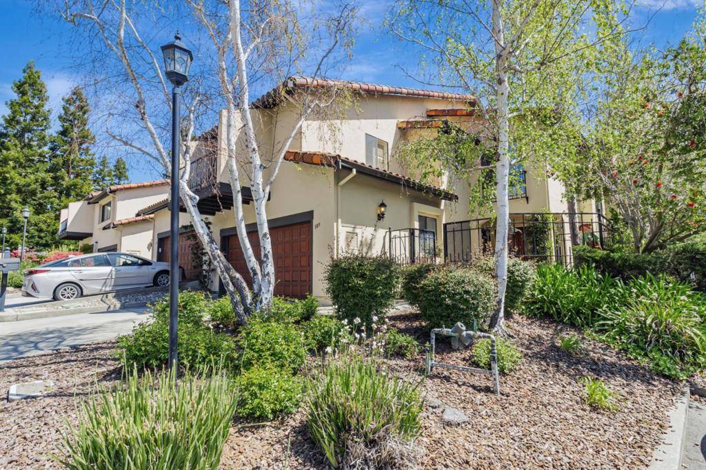 San Carlos, CA 94070,1109 Royal LN
