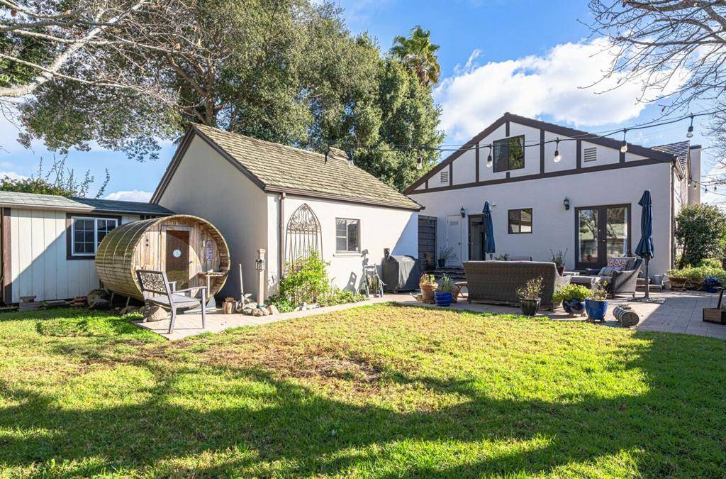 Salinas, CA 93901,219 E Acacia ST