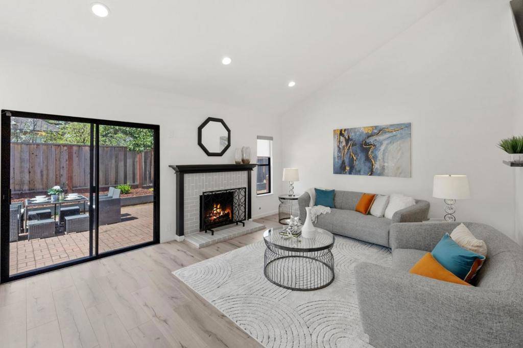 10189 Byerly CT Cupertino, CA 95014