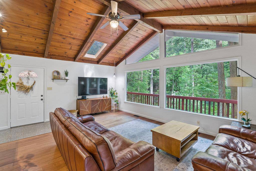 Felton, CA 95018,354 Lenore WAY