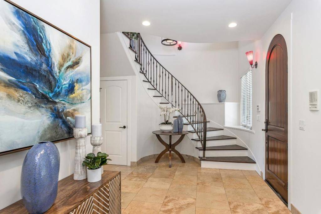 Scotts Valley, CA 95066,5 Dana CT