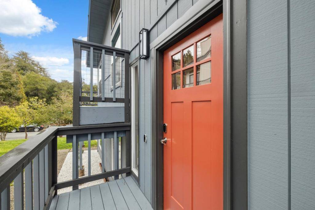 Scotts Valley, CA 95066,19 Erba LN
