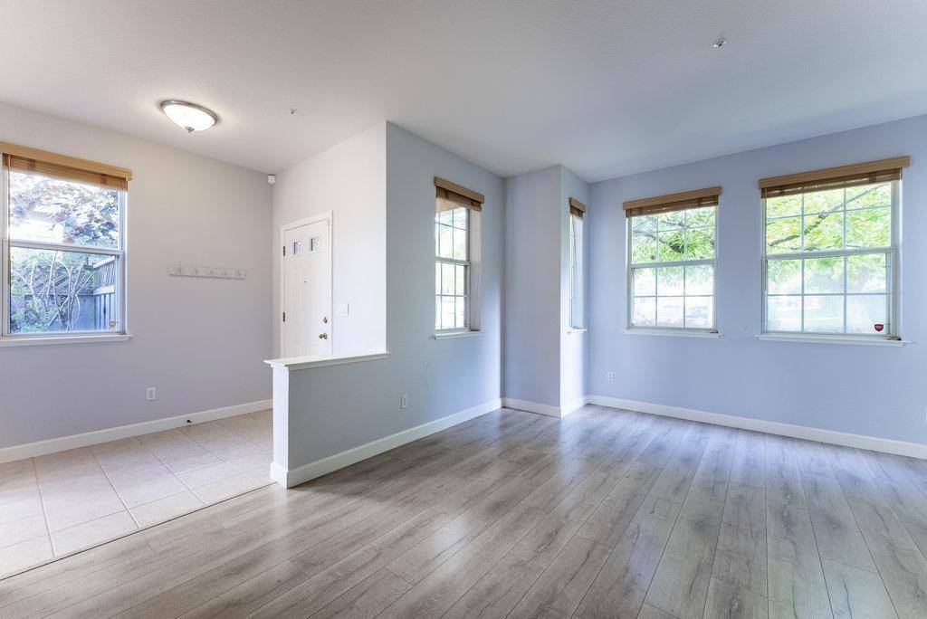 Santa Cruz, CA 95060,309 Village CIR
