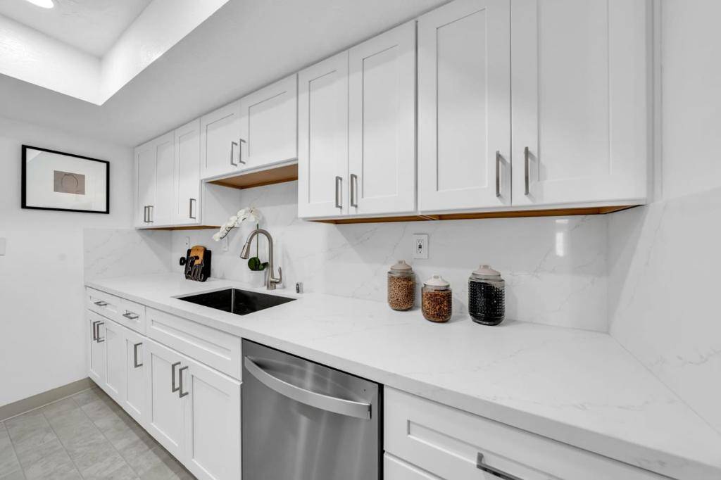Burlingame, CA 94010,1500 Howard AVE #308
