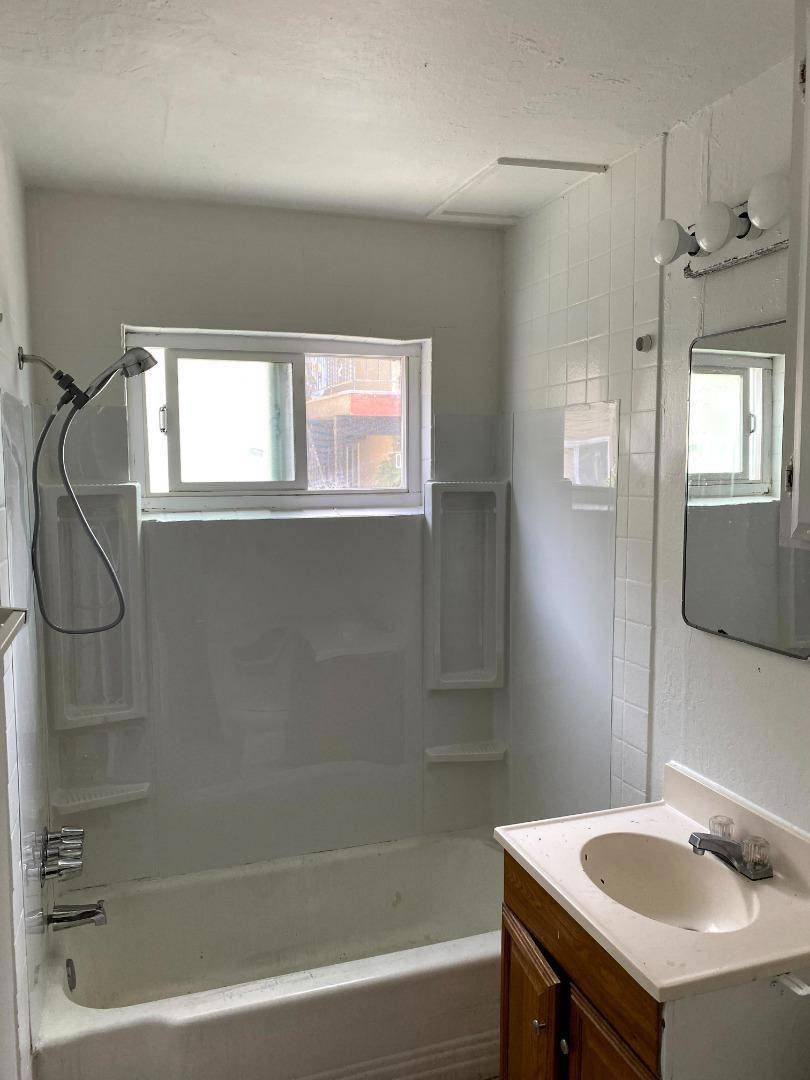San Jose, CA 95117,3184 Cadillac DR