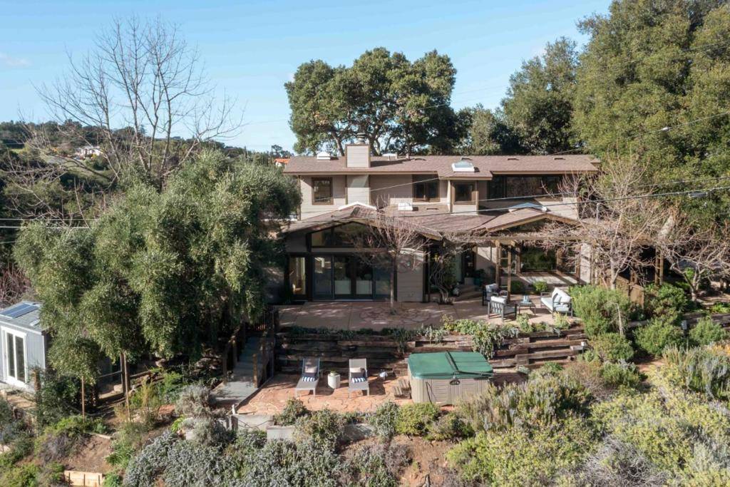 Los Altos Hills, CA 94022,27261 Sherlock RD