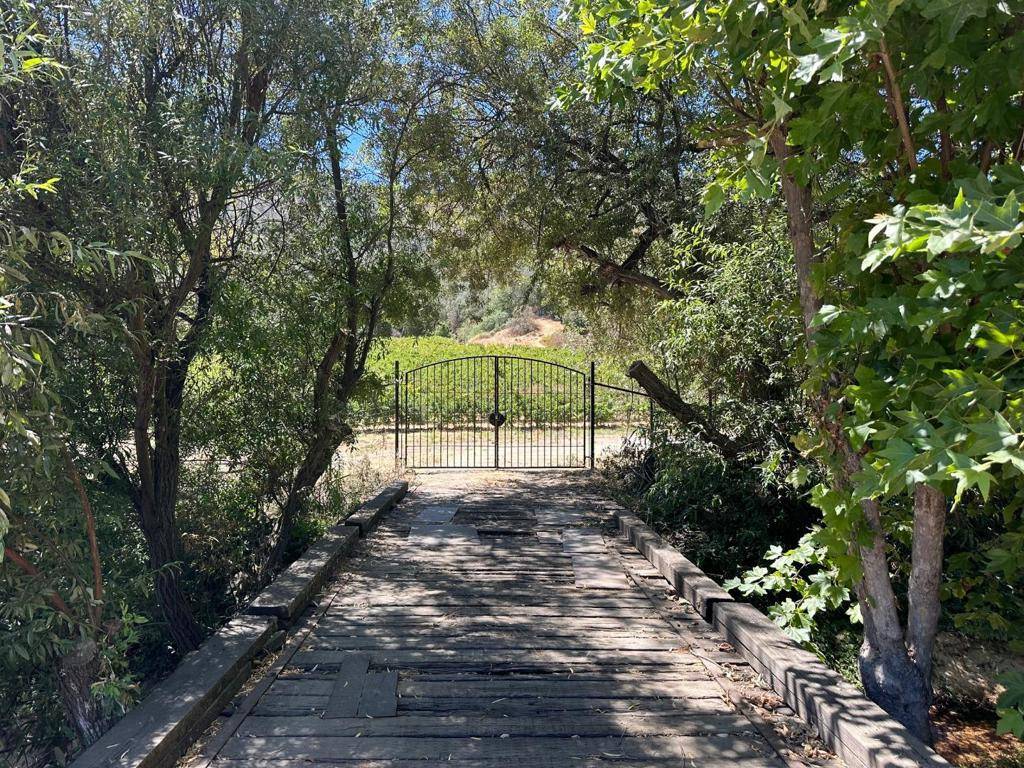 Hollister, CA 95023,13160 Cienega RD
