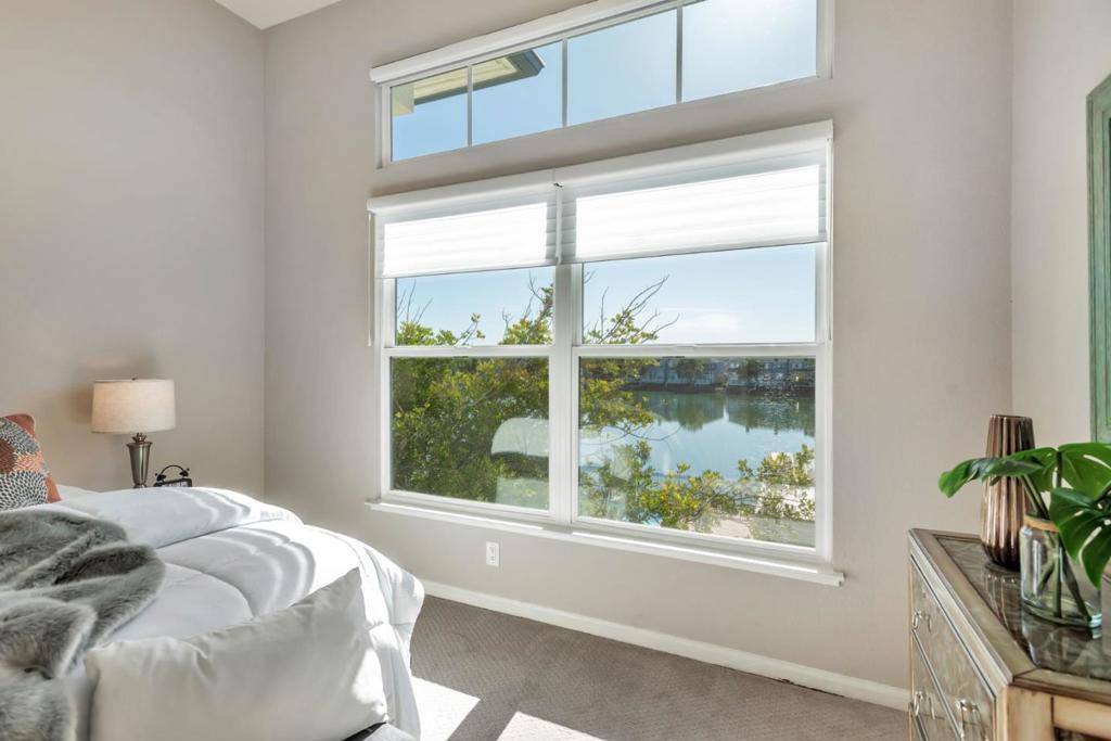 Redwood City, CA 94065,701 Baltic CIR #723