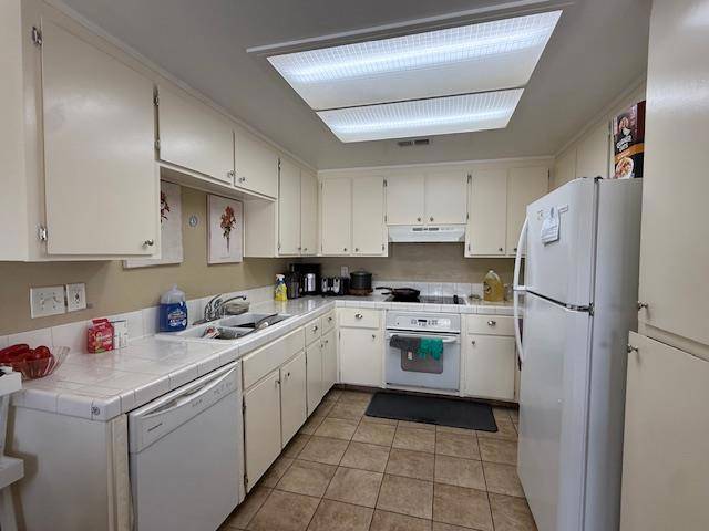 Salinas, CA 93906,1855 Cherokee DR #1