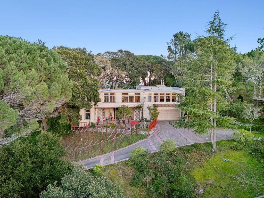 San Rafael, CA 94901,25 Oakhurst RD