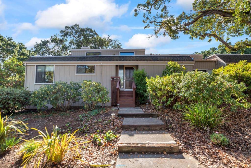 Los Altos, CA 94024,57 Citation DR
