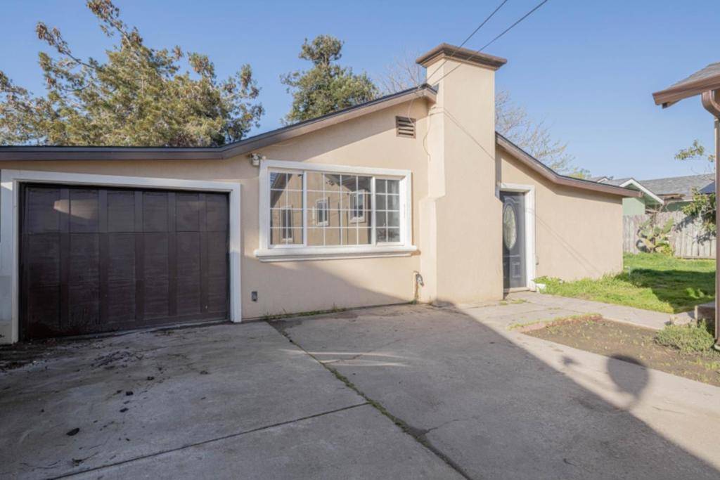 Salinas, CA 93905,1424 Del Monte AVE