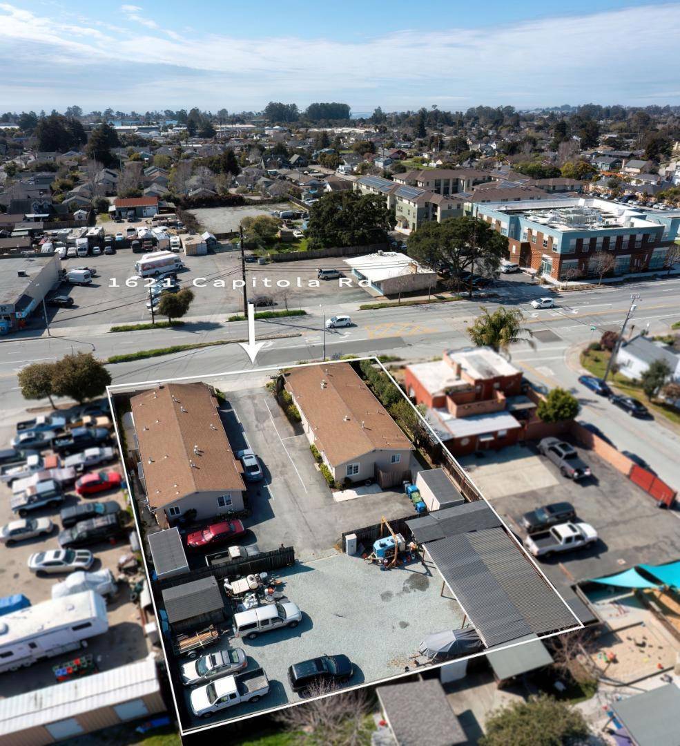 Santa Cruz, CA 95062,1621 Capitola RD
