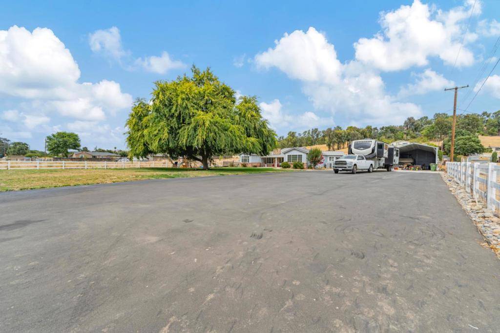Gilroy, CA 95020,10810 New AVE