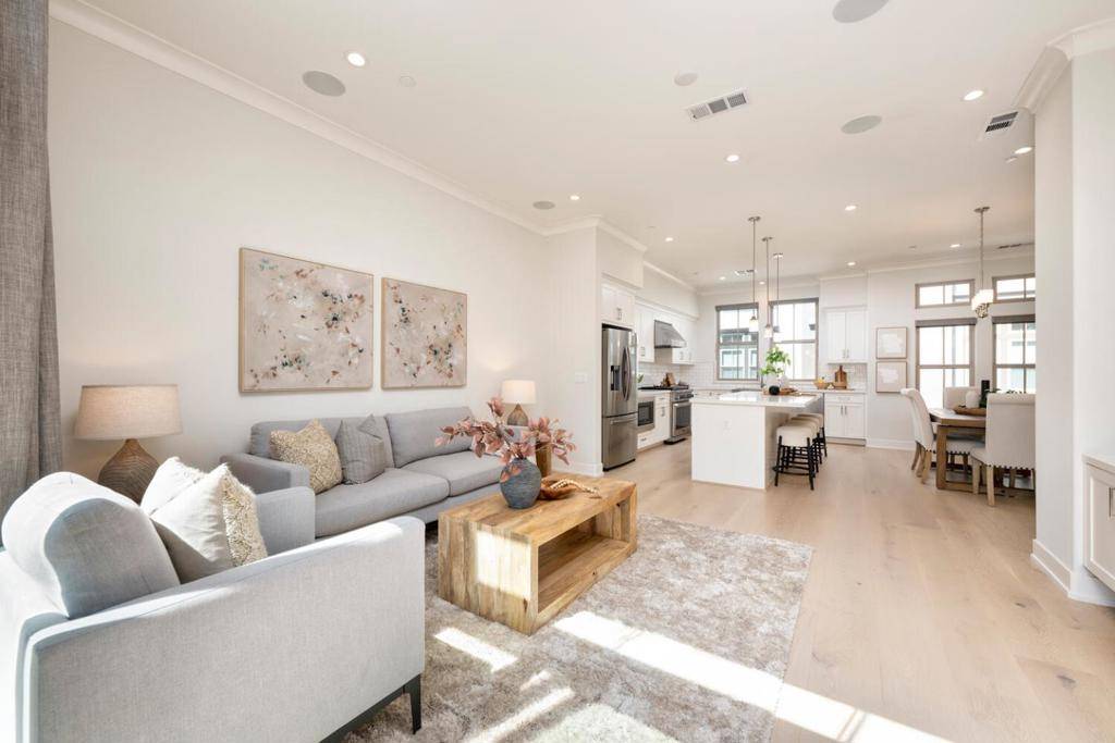 Mountain View, CA 94043,2328 Rock ST