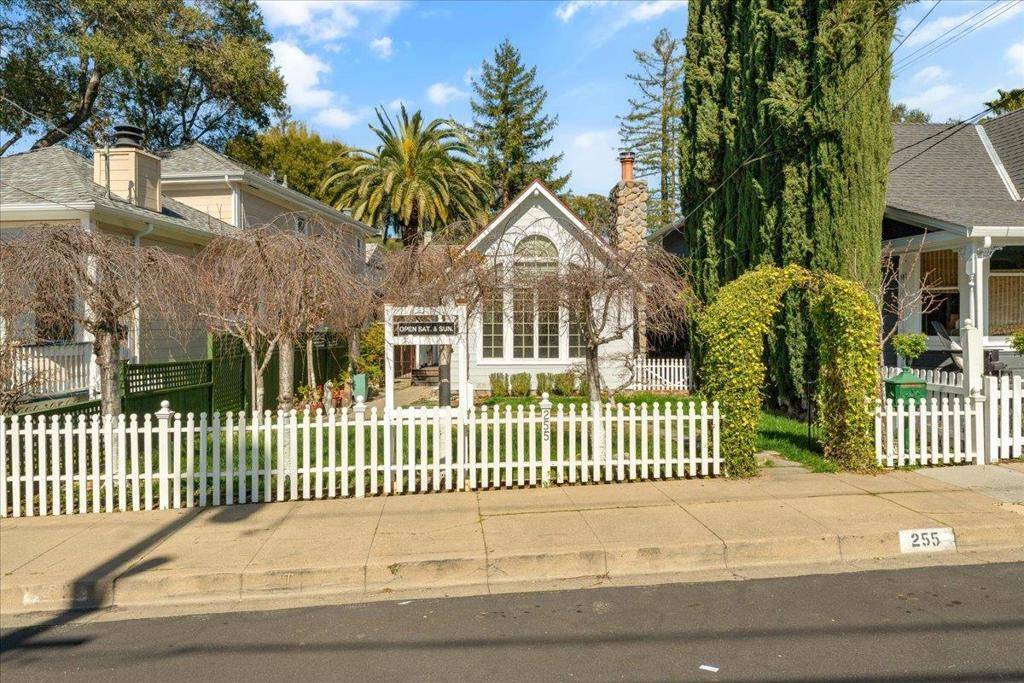 Los Gatos, CA 95030,255 Johnson AVE