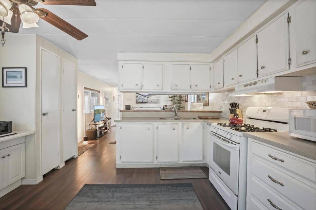 Ventura, CA 93001,9097 N Ventura AVE