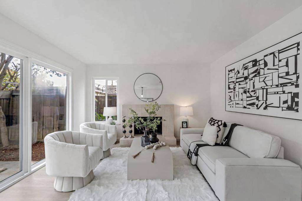 Cupertino, CA 95014,19336 Greenwood CIR