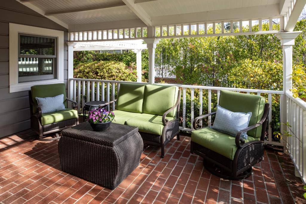 Los Gatos, CA 95030,125 Massol AVE