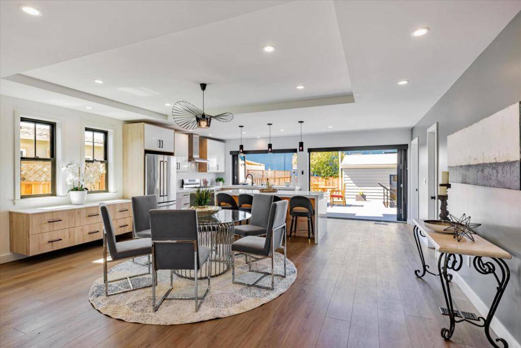 Berkeley, CA 94702,2526 Mathews ST