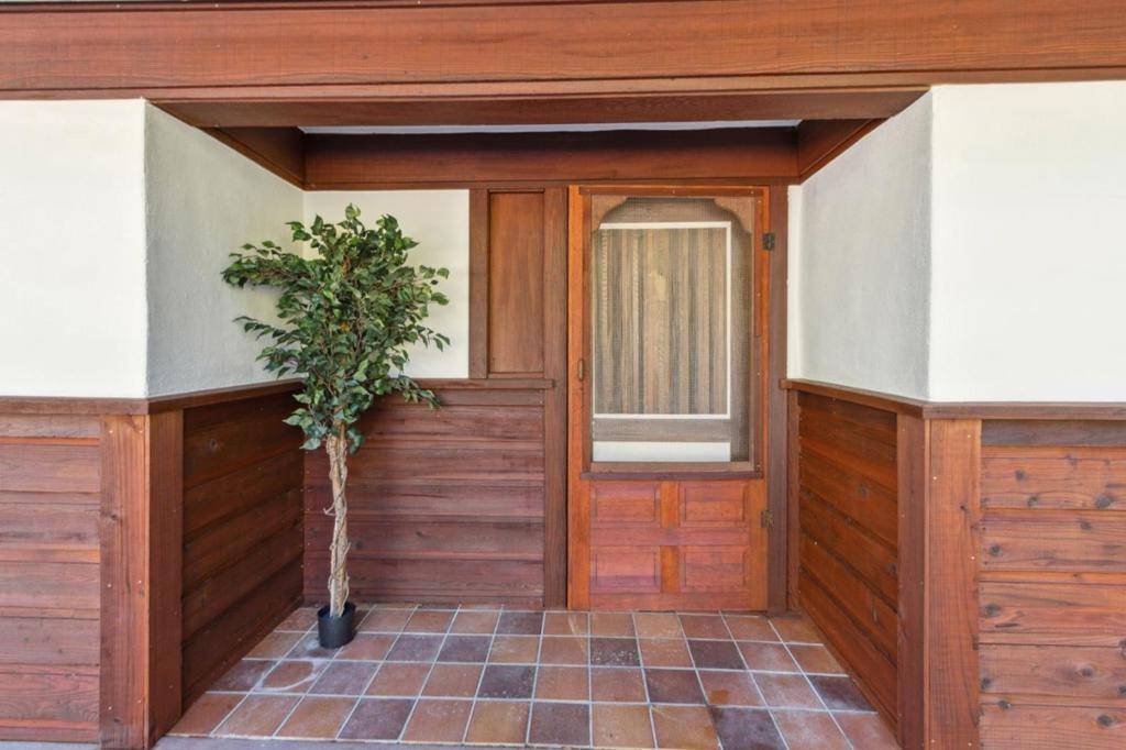 Santa Cruz, CA 95060,50 Rustic LN