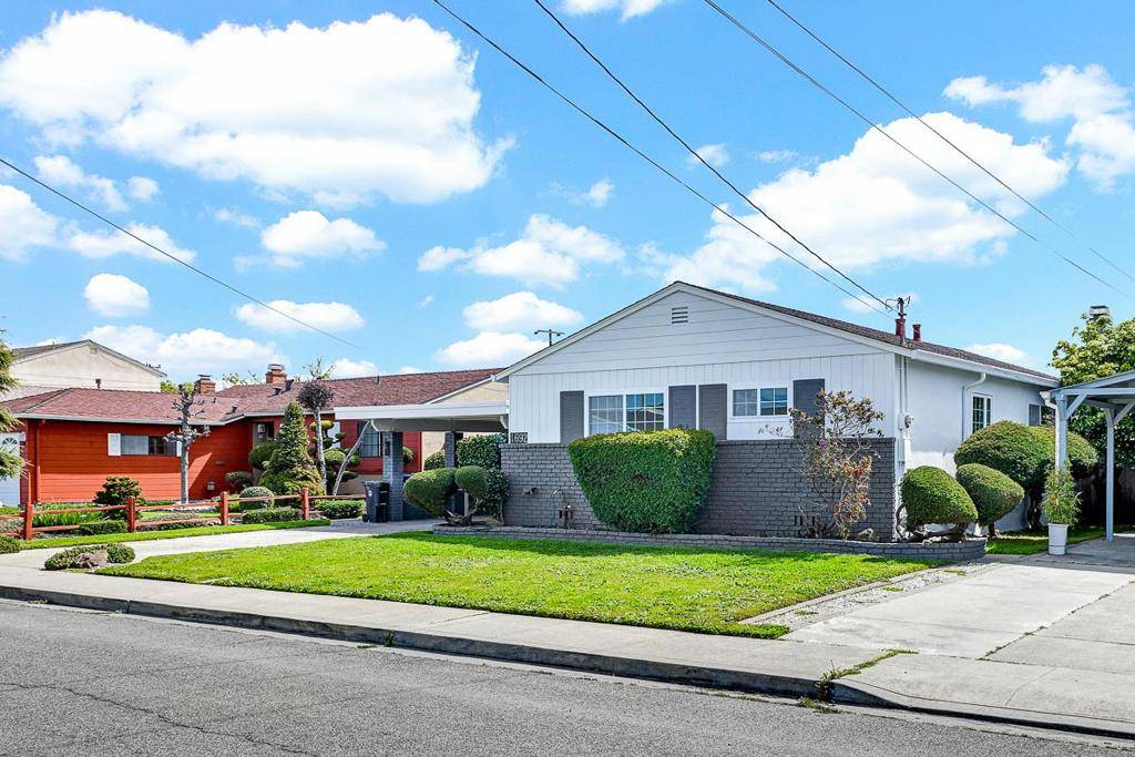 San Lorenzo, CA 94580,1692 Via Hermana