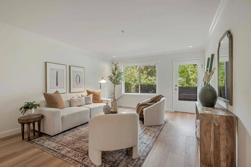 Redwood City, CA 94061,4016 Farm Hill BLVD #103