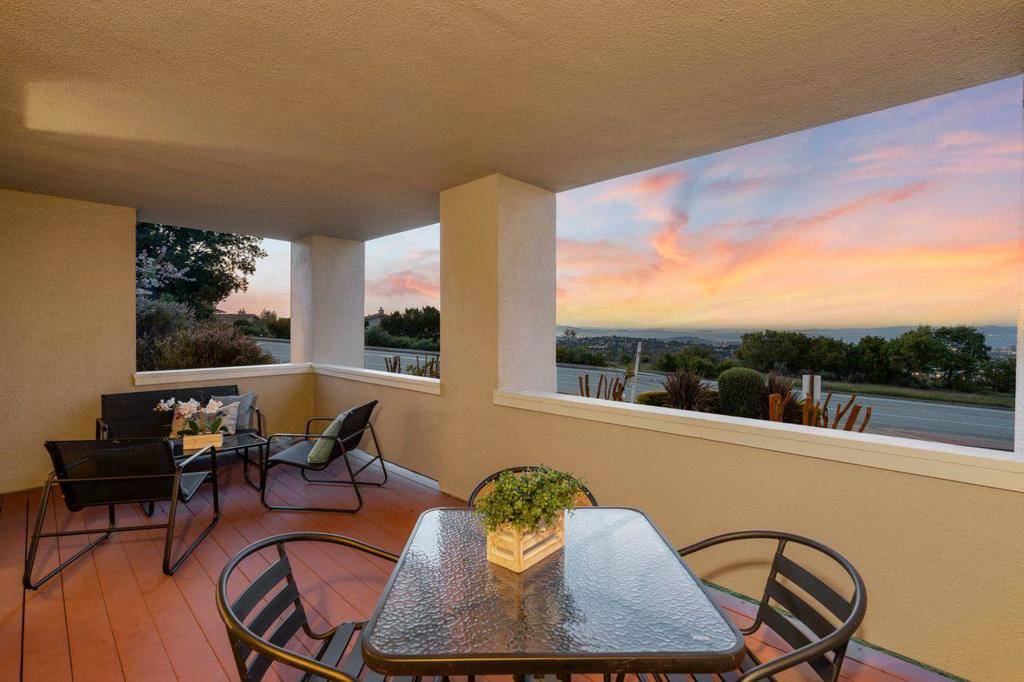 San Carlos, CA 94070,2 Bellflower LN
