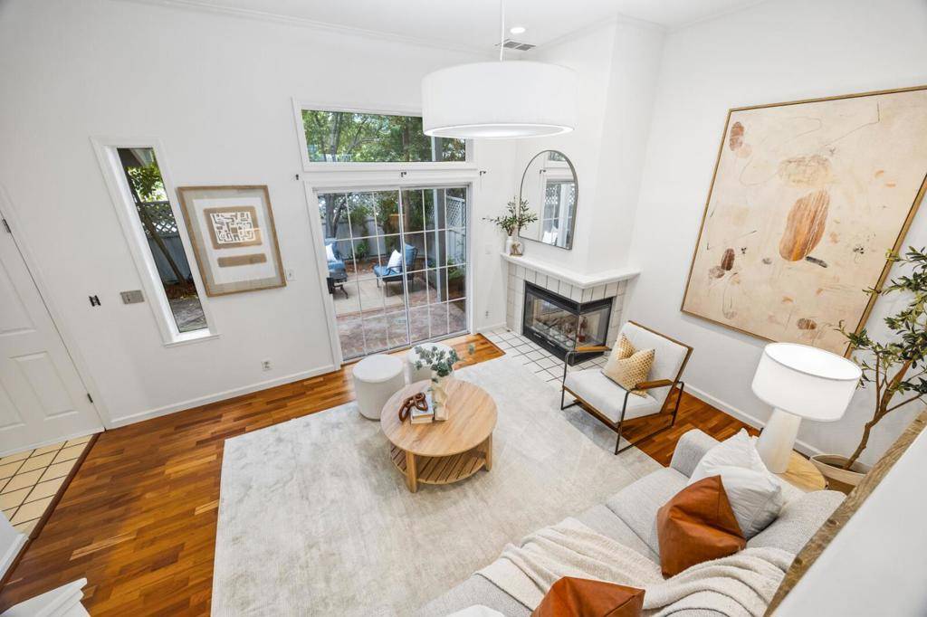 Redwood City, CA 94062,8 Arch ST