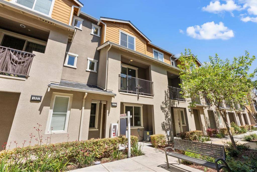 Milpitas, CA 95035,1317 Coyote Creek WAY