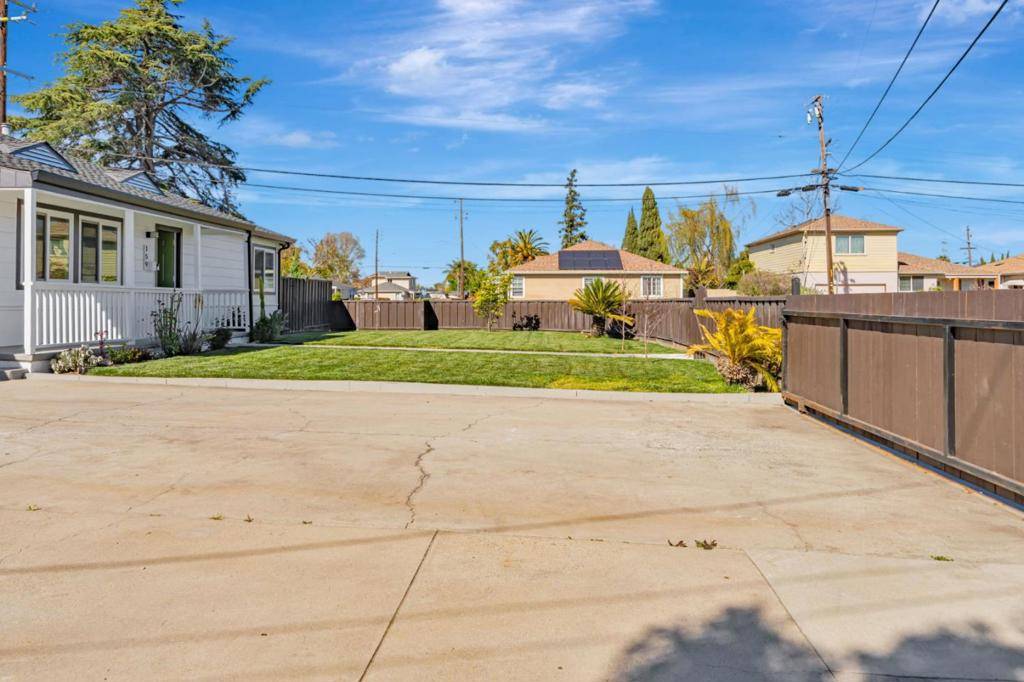 East Palo Alto, CA 94303,159 Gardenia WAY
