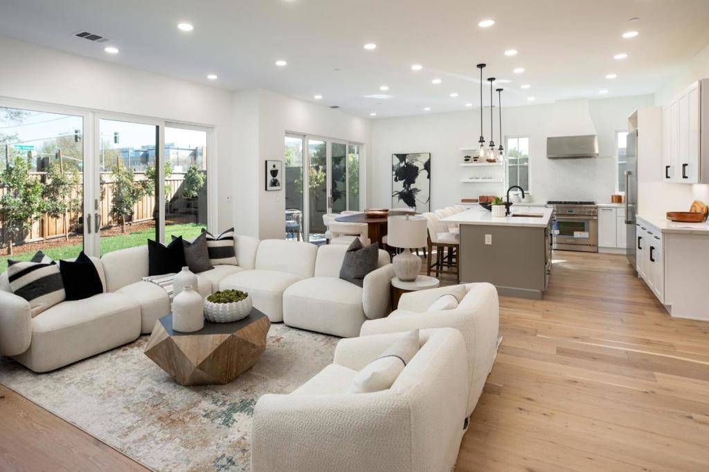 1696 Waterbird TER Sunnyvale, CA 94087