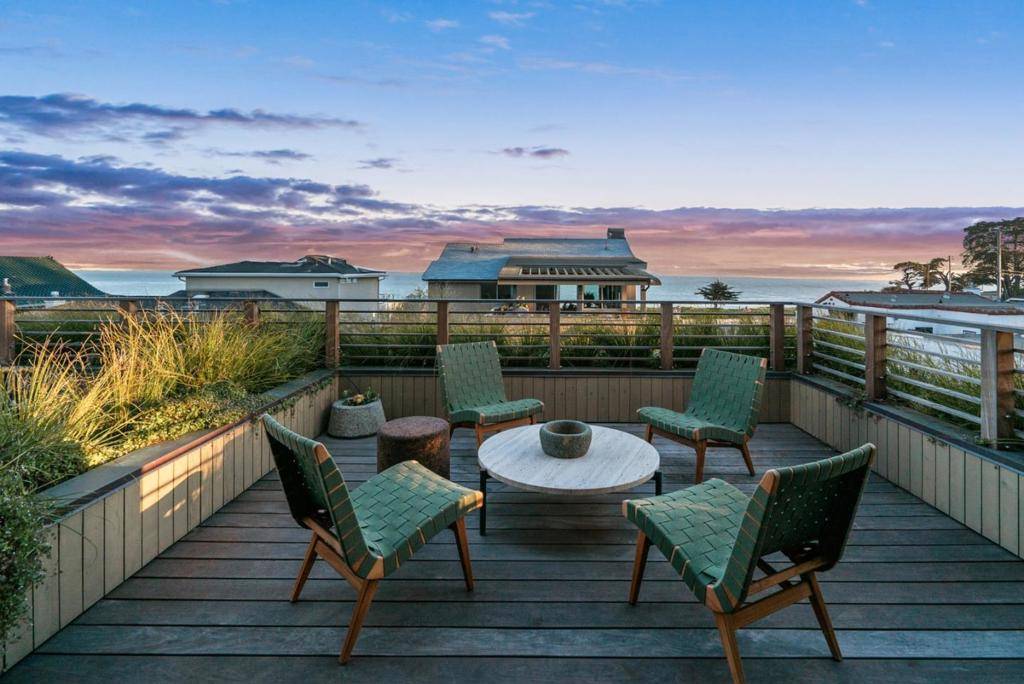 Santa Cruz, CA 95060,345 Oxford WAY