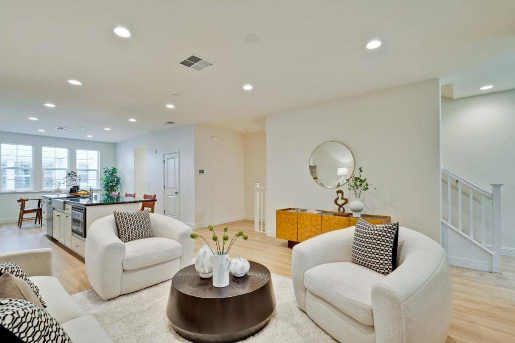283 Wild Rose WAY Milpitas, CA 95035