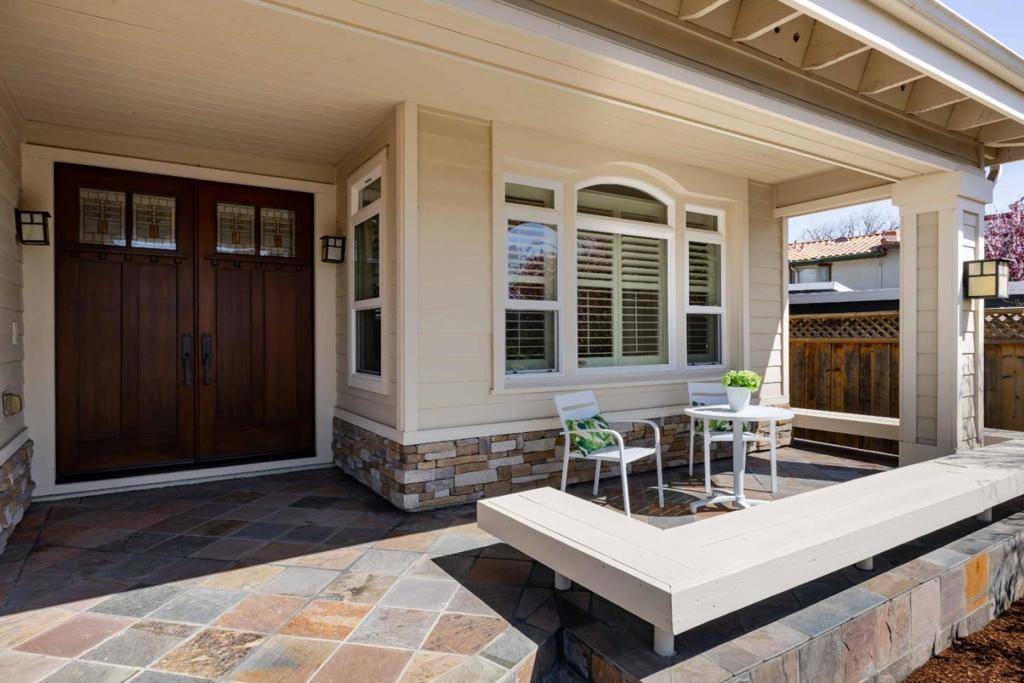 Palo Alto, CA 94306,3145 Emerson ST