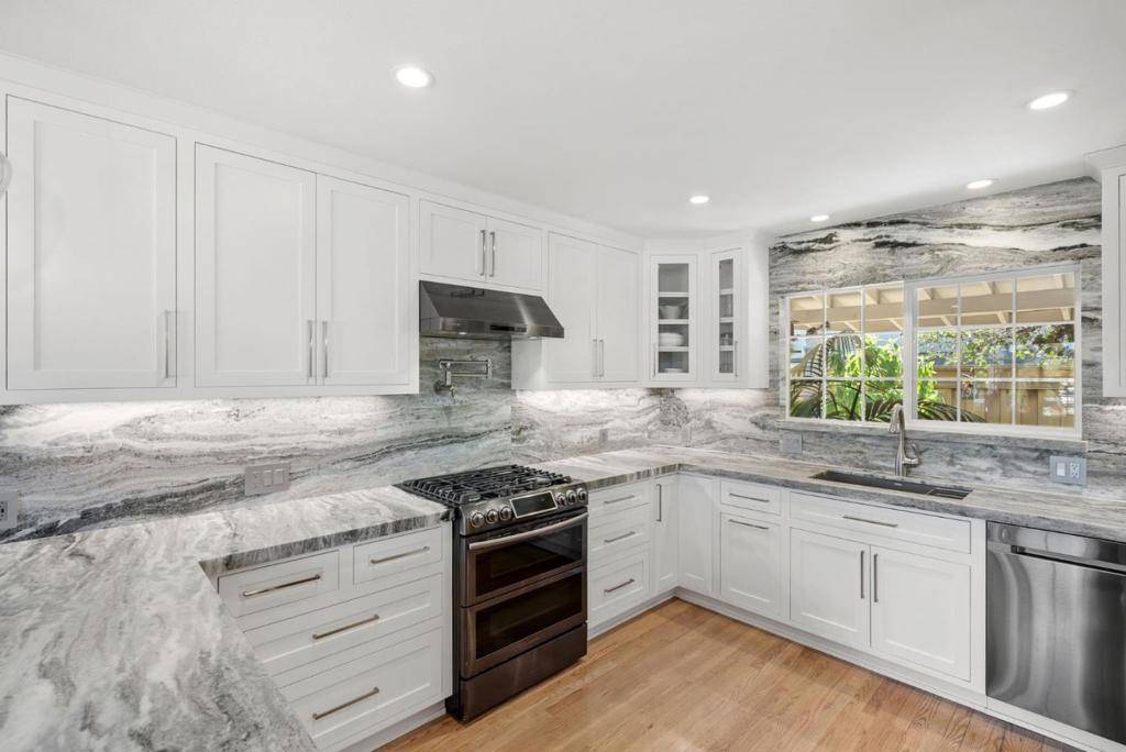 Capitola, CA 95010,2241 Albert LN