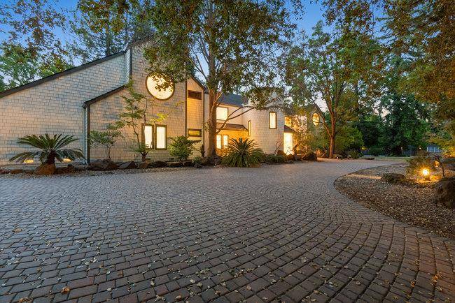 Atherton, CA 94027,84 Selby
