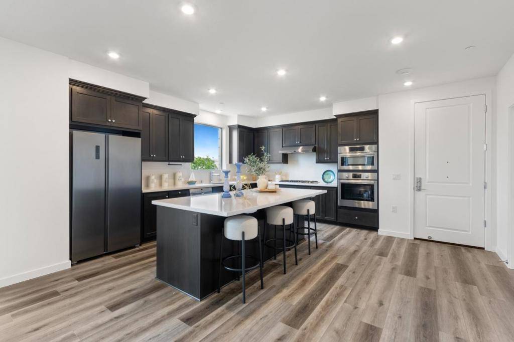 Dublin, CA 94568,5680 Central Pkwy #302