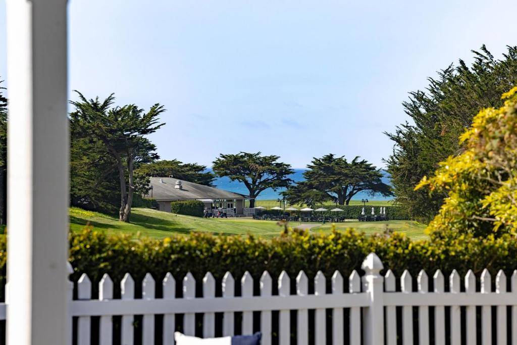 Half Moon Bay, CA 94019,351 Cypress Point RD