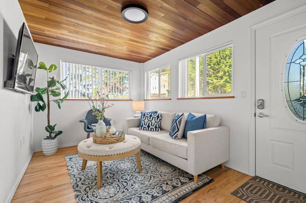 Moss Beach, CA 94038,142 Orval AVE