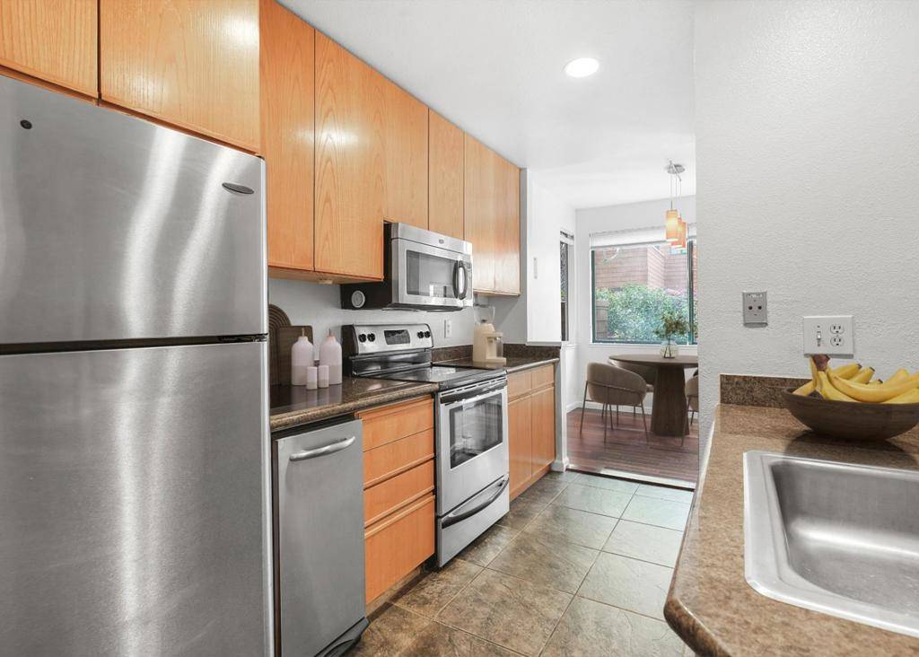 Palo Alto, CA 94306,4250 El Camino Real #B118