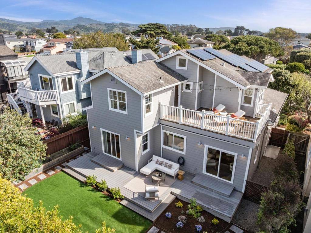 Half Moon Bay, CA 94019,245 Granelli AVE