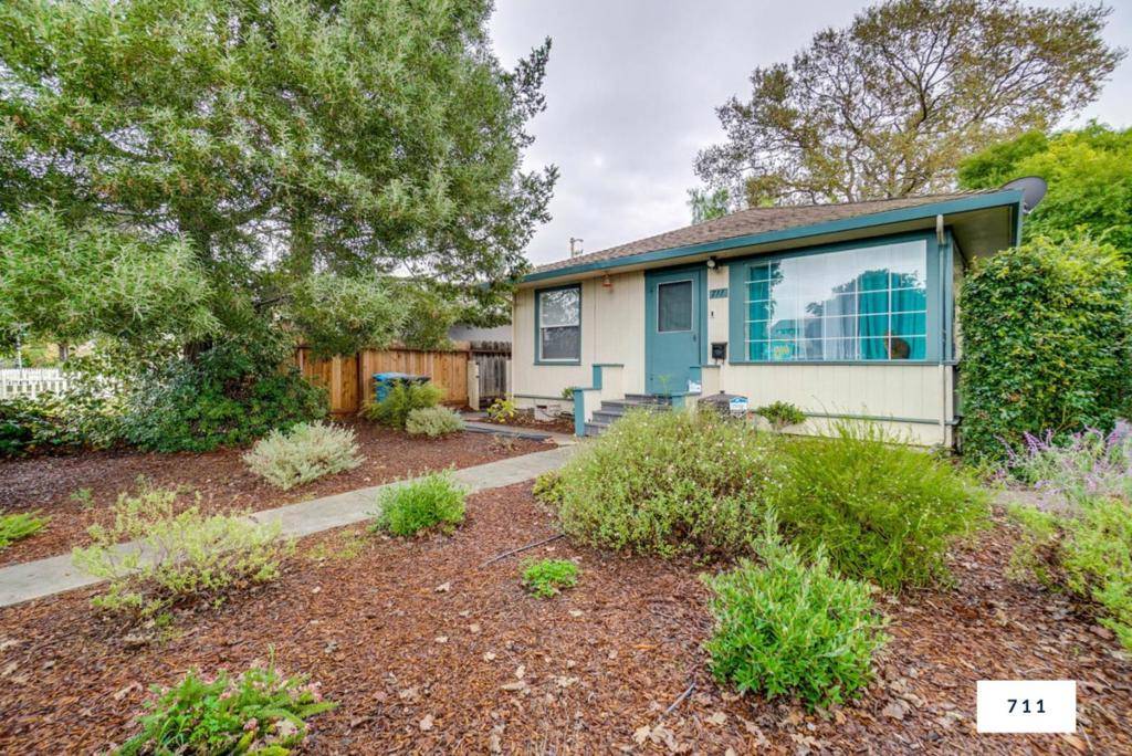 Redwood City, CA 94061,711 Roosevelt AVE