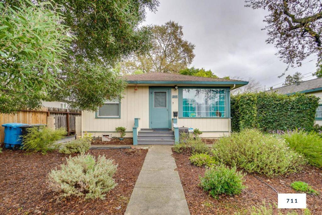 Redwood City, CA 94061,711 Roosevelt AVE